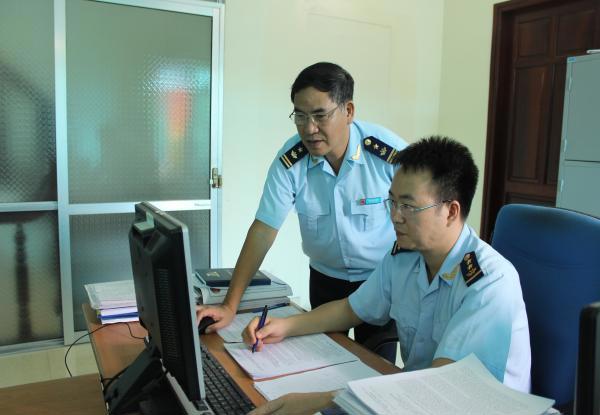 Hoạt động nghiệp vụ tại Chi cục Hải quan Thái Nguyên, Cục Hải quan Bắc Ninh. Nguồn: PV.