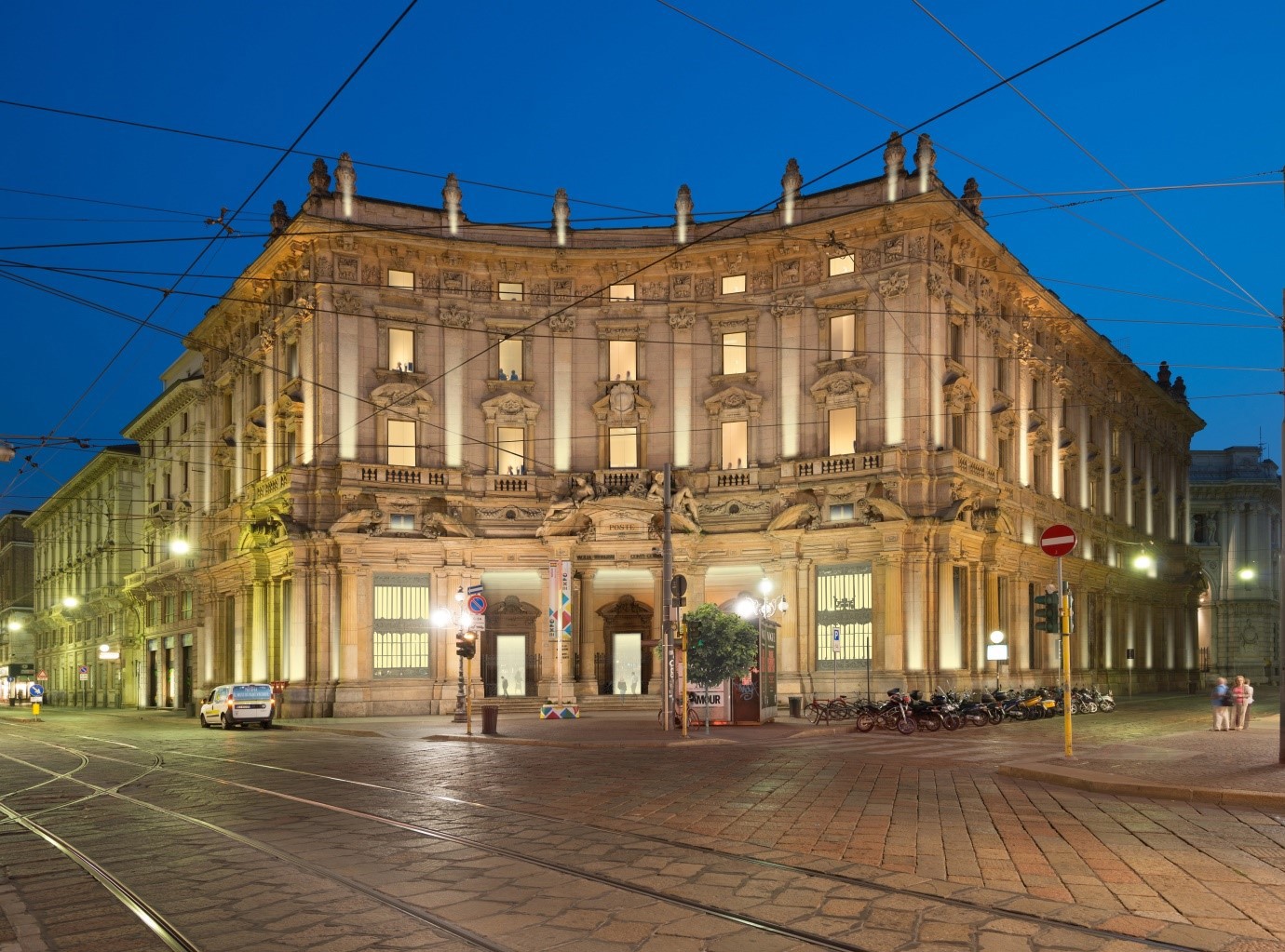 Ảnh tòa Palazzo delle Poste ở Milan (Ý). Nguồn: Internet