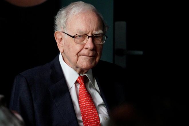  Tỷ phú Warren Buffett đang phải chịu tổn thất nhiều nhất trong tuần qua do đại COVID-19.  Ảnh: Forbes 