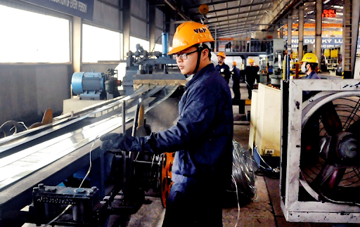 Công ty Cổ phần Sản xuất Thép Việt Đức đã thành công trong nâng cao chất lượng sản phẩm. Nguồn: internet