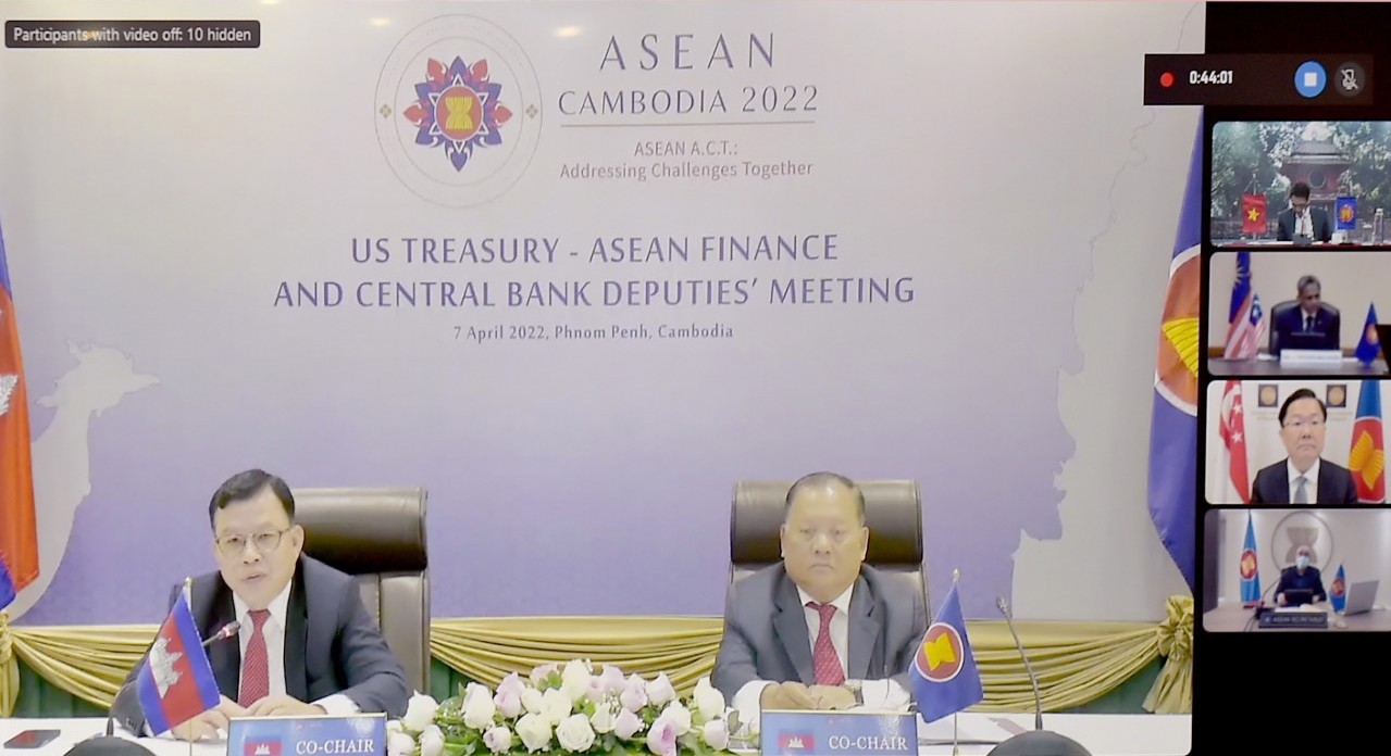 Đại diện các quốc gia thành viên ASEAN tham dự các phiên họp trực tuyến trong ngày 7/4/2022.