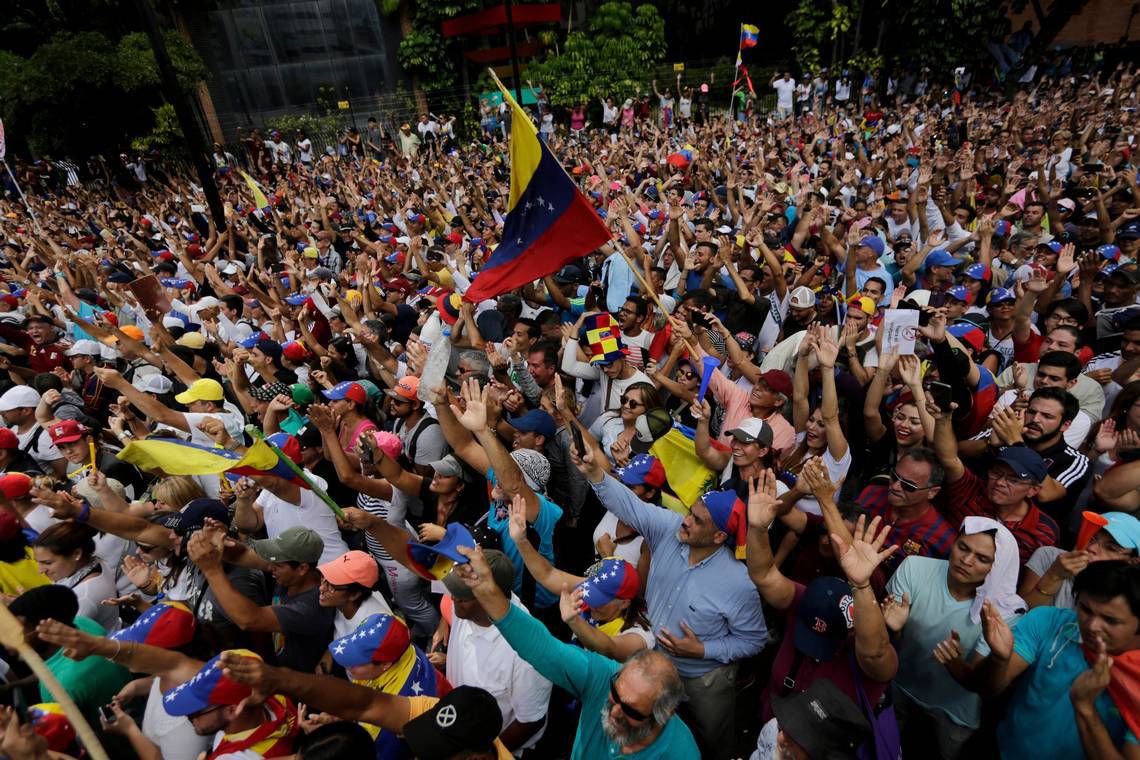 Lạm phát dự kiến đạt 8.000.000 % trong năm nay khiến Venezuela trở thành nền kinh tế “khốn khổ” nhất thế giới. Nguồn: internet