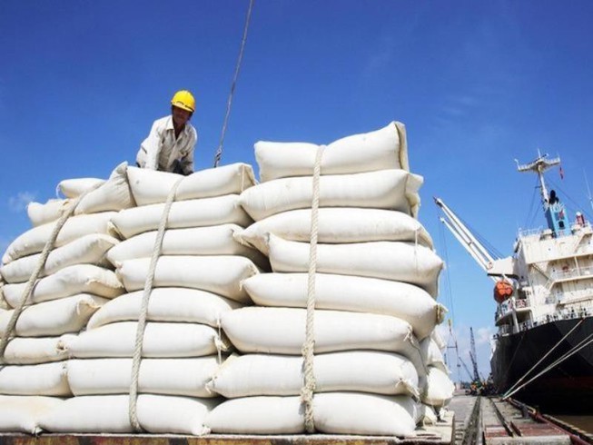 Bộ Tài chính đề nghị Bộ Công an điều tra, xác minh thông tin tiêu cực trong xuất khẩu gạo. Nguồn: internet