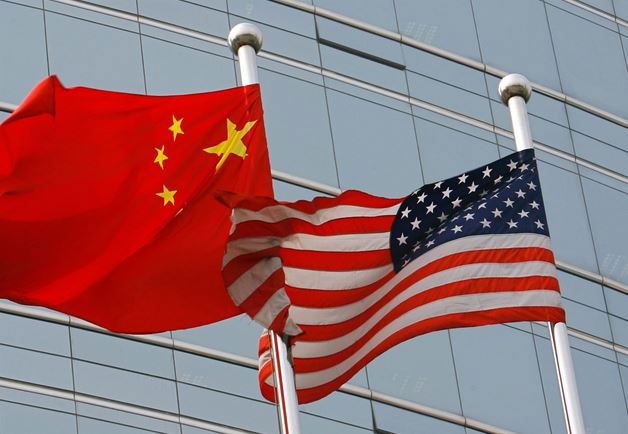  Trung Quốc đang muốn thúc đẩy các hoạt đồng đầu tư phát triển công nghệ nhằm vượt mặt Mỹ.   Ảnh: CNN 