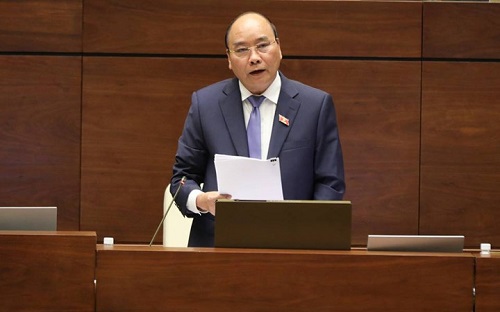 Thủ tướng Nguyễn Xuân Phúc trả lời chất vấn trước Quốc hội. Nguồn: internet