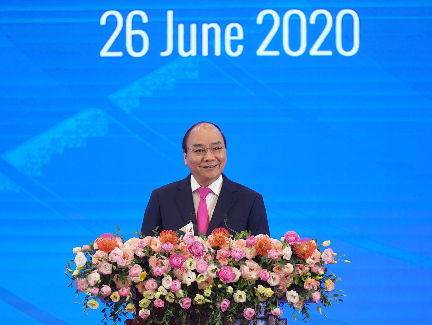 Thủ tướng Nguyễn Xuân Phúc phát biểu khai mạc Hội nghị. Nguồn: VGP/Quang Hiếu