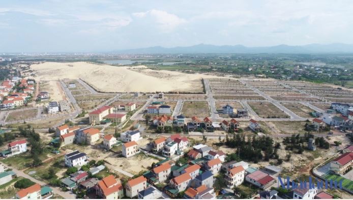  Dòng tiền trên thị trường khu vực Quảng Bình đã bắt đầu trở lại với các dự án khu đô thị, nhà ở thương mại có quy mô lớn. Ảnh: Ngọc Tân 