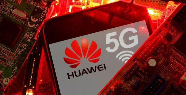 Huawei chuẩn bị mở ba cửa hàng ở Anh, mặc dù chính phủ Anh đưa ra lệnh cấm Huawei tham gia mạng 5G tại nước này. Ảnh: Reuters