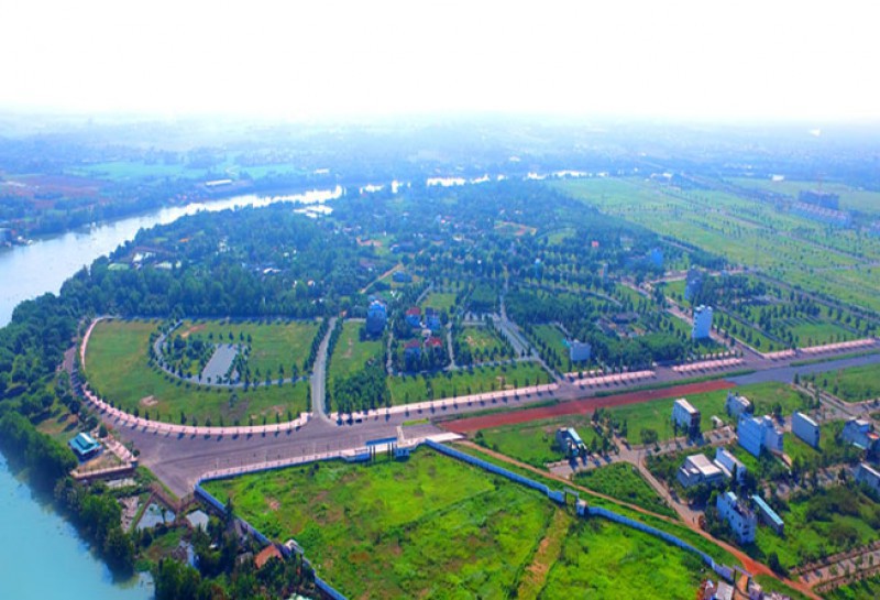 Theo báo cáo mới đây của trang batdongsan.com.vn, tại Hà Nội, trong vòng 3 năm, giá nhà đất thổ cư tại các quận vùng ven tăng mạnh hơn các quận trung tâm. Nguồn: internet