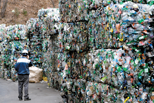 Trong nhiều thập kỷ, Trung Quốc đã chiếm ngôi “vô địch” về nhập khẩu rác nhựa thế giới. Nguồn: internet