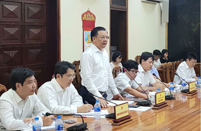 Bộ trưởng Đinh Tiến Dũng phát biểu tại buổi làm việc với lãnh đạo tỉnh Quảng Bình sáng ngày 24/7/2019. Nguồn: TBTC