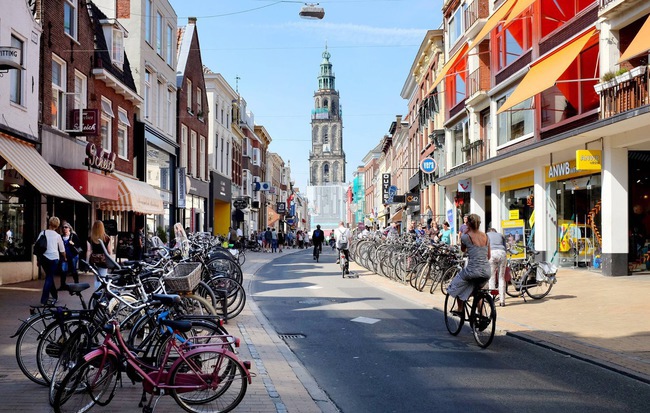 Thành phố Groningen (Hà Lan) tự hào rằng 61% các chuyến đi được thực hiện bởi dân số của họ (200.000 người) là bằng xe đạp. Nguồn: internet