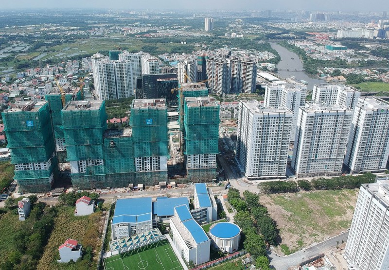 Thị trường bất động sản ở cả hai thành phố lớn Hà Nội và TP. Hồ Chí Minh đều ghi nhận việc giảm kỷ lục về nguồn cung kể từ khi thị trường hồi phục năm 2014.