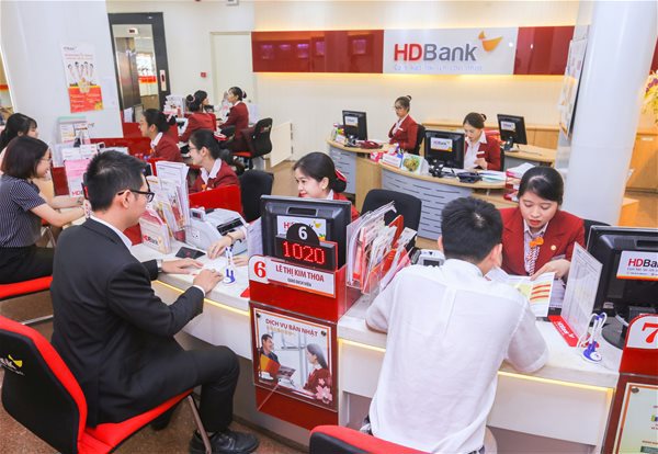  HDBank vừa công bố kế hoạch huy động 160 triệu đô la trái phiếu chuyển đổi. Nguồn: HDB 