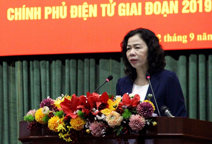 Thứ trưởng Bộ Tài chính Vũ Thị Mai phát biểu chỉ đạo tại Hội nghị. 