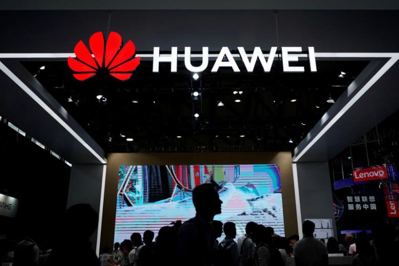 Trung Quốc có thể tấn công Apple vì Mỹ cấm vận Huawei. Ảnh: The Straits Times.