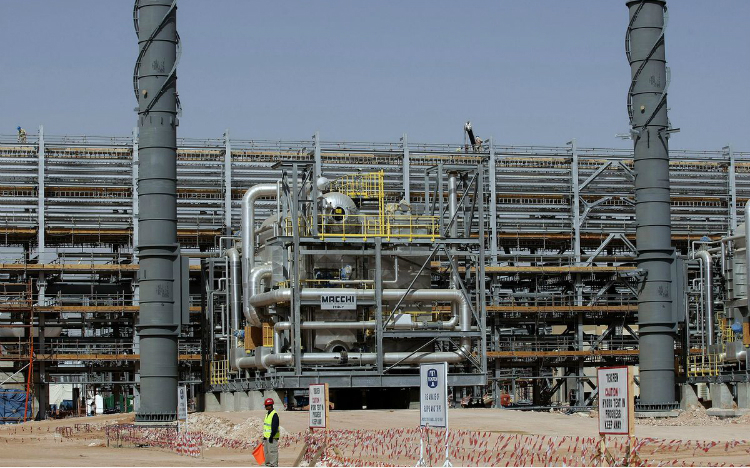  Một cơ sở lọc dầu ở Saudi Arabia - Ảnh: AFP