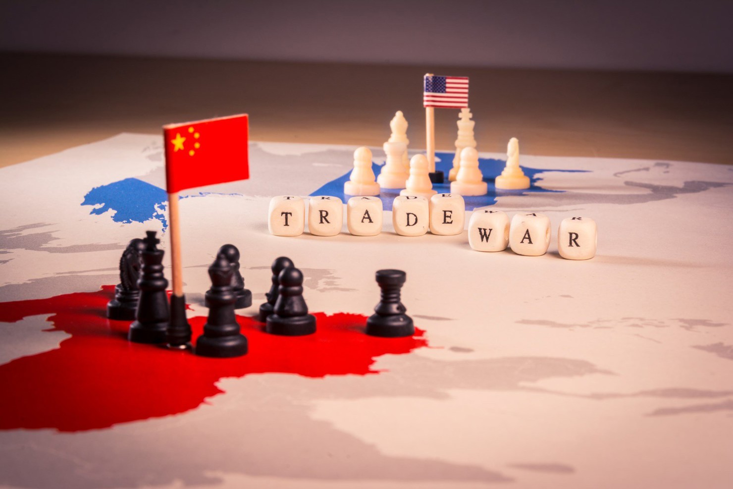 C uộc chiến thương mại và công nghệ giữa Mỹ và Trung Quốc khiến tình hình kinh tế toàn cầu đang ở thế chênh vênh hơn. Nguồn: internet 