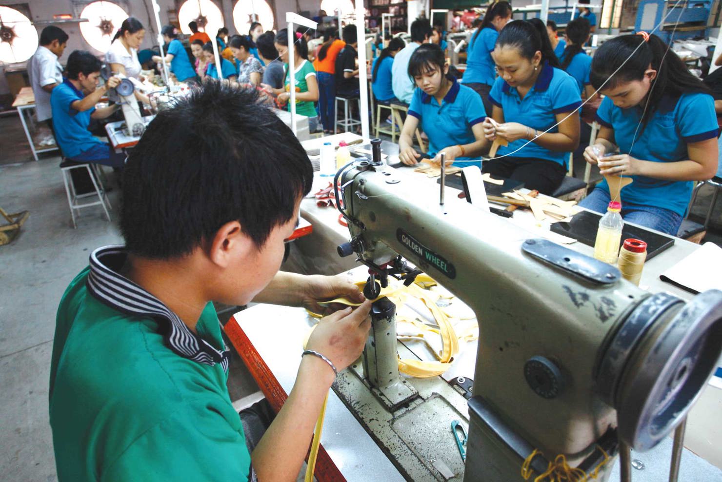 Doanh nghiệp nhỏ và vừa Việt Nam còn nhiều hạn chế về quy mô, mức độ đóng góp. Nguồn: internet