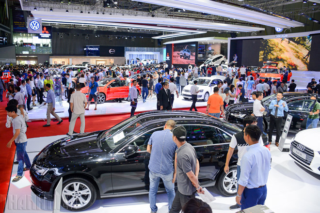  Trong tháng 10, doanh số bán hàng của toàn thị trường đạt 28.948 xe, tăng 4.3% so với tháng trước. 