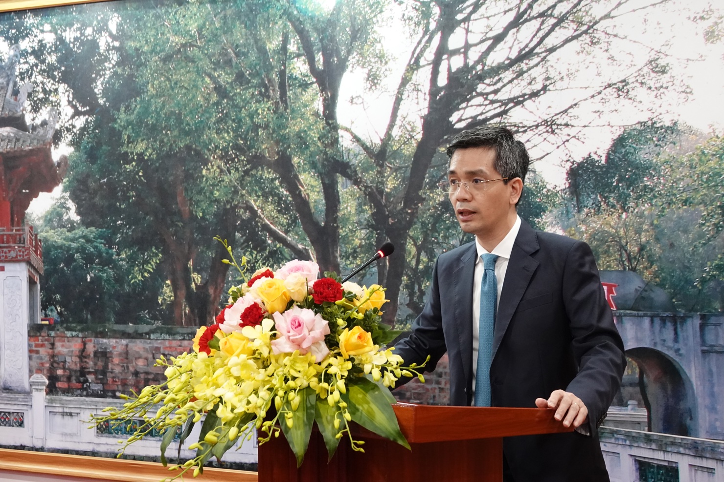 Thứ trưởng Bộ Tài chính Võ Thành Hưng phát biểu tại hội nghị.