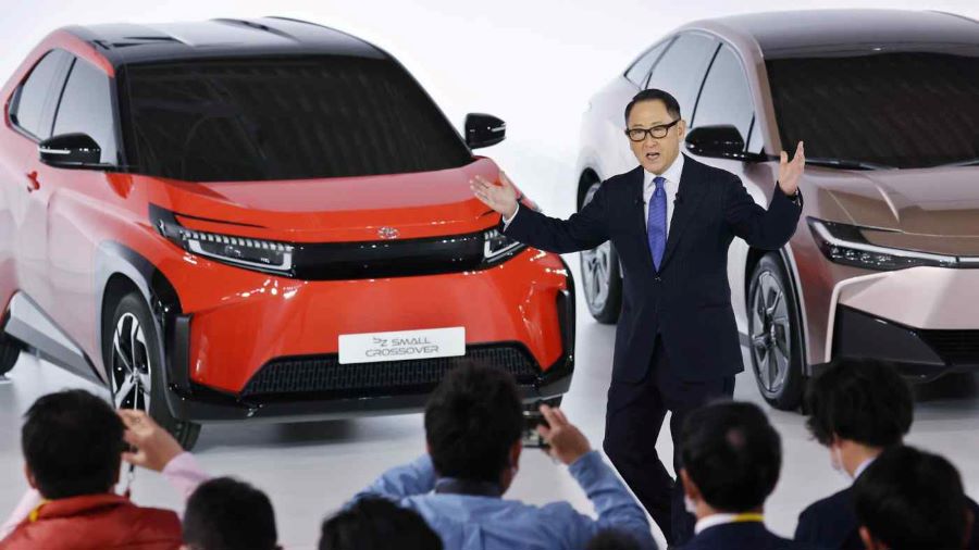  Ông Akio Toyoda, CEO của Toyota Motor, nói với báo chí hãng sẽ điện hóa tất cả các xe Lexus bán ở châu Âu, Bắc Mỹ và Trung Quốc vào năm 2030. Photo: Nikkei Asia 