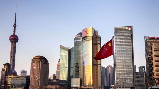 Các tòa nhà chọc trời của các tập đoàn đa quốc gia tại Thượng Hải, Trung Quốc.