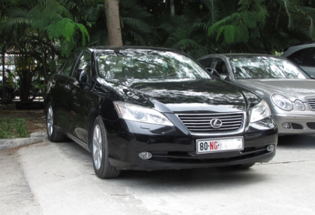 Ưu tiên thực hiện thủ tục chuyển nhượng xe ngoại giao đến ngày 1/1/2014. Nguồn: internet