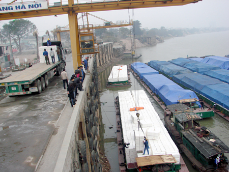 Cảng Hà Nội là một trong 3 cơ sở hạ tầng quan trọng do VIVASO quản lý và khai thác. Nguồn: financePlus.vn