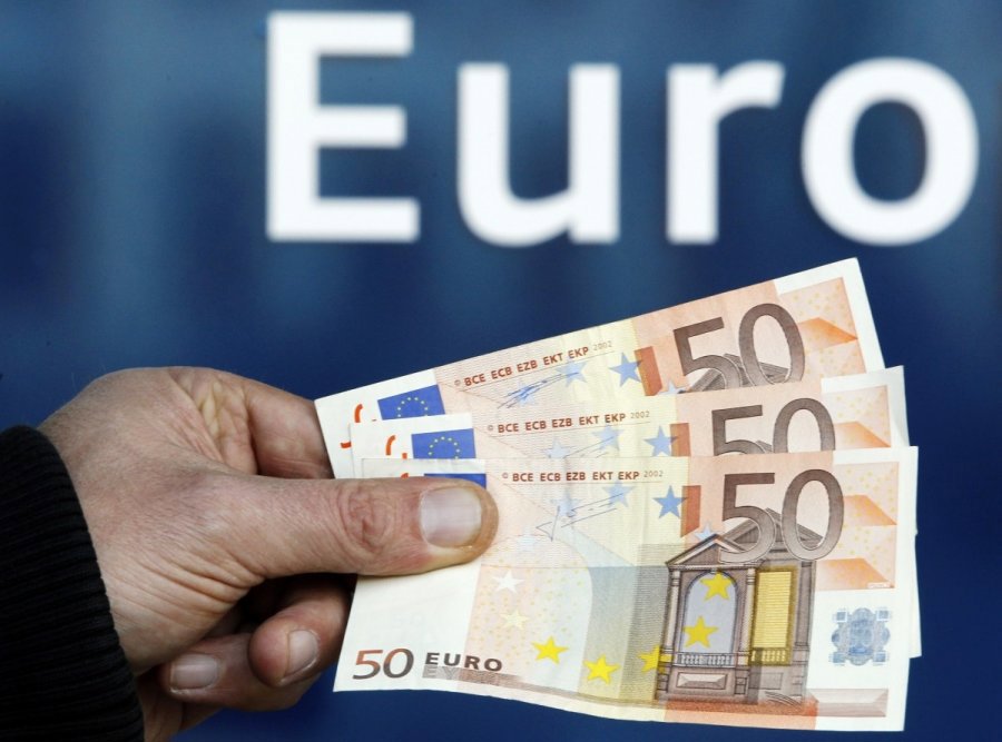 Đồng Euro rớt giá thảm hại do ảnh hưởng từ Hy Lạp. Nguồn: internet