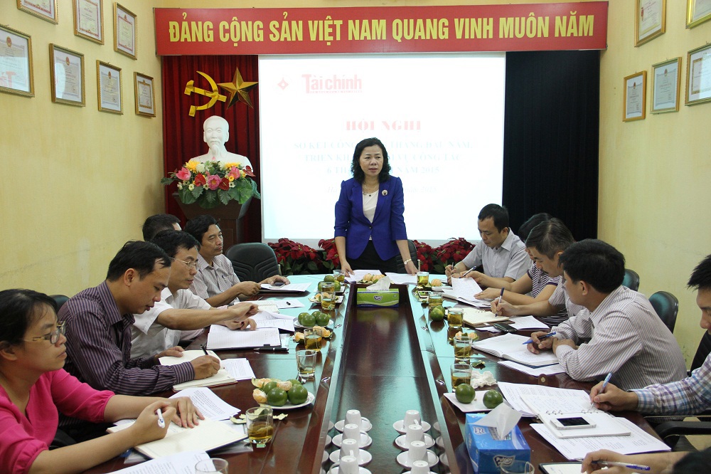 Thứ trưởng Bộ Tài chính Vũ Thị Mai phát biểu tại Hội nghị.
