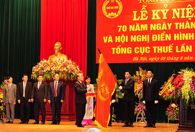 Lễ kỷ niệm 70 năm Ngày truyền thống và Hội nghị Đại biểu điển hình tiên tiến Tổng cục Thuế lần thứ IV.