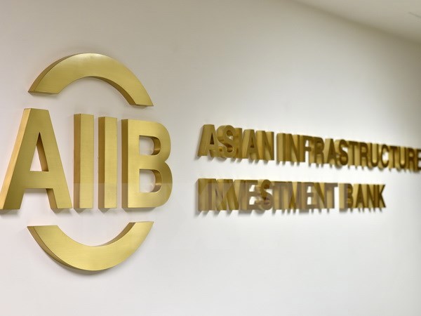 Ngày 16/1, Lễ Khai trương Ngân hàng đầu tư cơ sở hạ tầng châu Á (AIIB) đã diễn ra tại thủ đô Bắc Kinh. Nguồn: internet