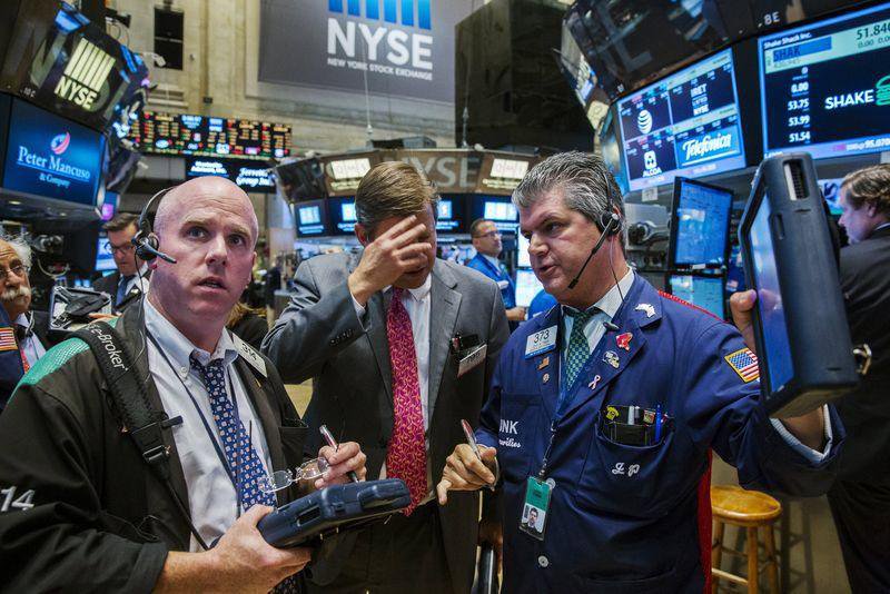 Không khí căng thẳng trên thị trường chứng khoán New York.