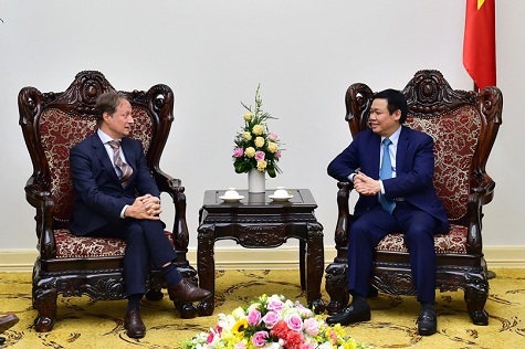 Phó Thủ tướng Vương Đình Huệ tiếp ông Bruno Angelet, Đại sứ, Trưởng Phái đoàn Liên minh châu Âu tại Việt Nam. Nguồn: chinhphu.vn