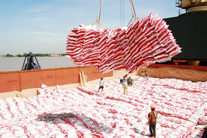 Theo số liệu của VFA, trong năm 2015 tổng khối lượng xuất khẩu gạo Việt Nam đạt trên 6,5 triệu tấn. Nguồn: internet