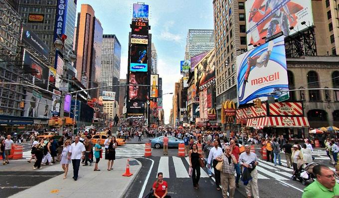 Đại lộ số 5 thuộc thành phố New York (Mỹ) tiếp tục giữ ngôi quán quân trong bảng xếp hạng các con đường đắt đỏ nhất trên thế giới. Nguồn: internet