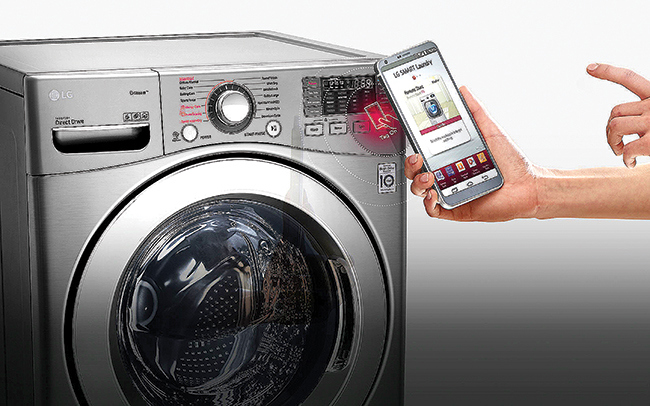Máy giặt Twin Wash LG có thể điều khiển bằng điện thoại thông minh. Nguồn: internet