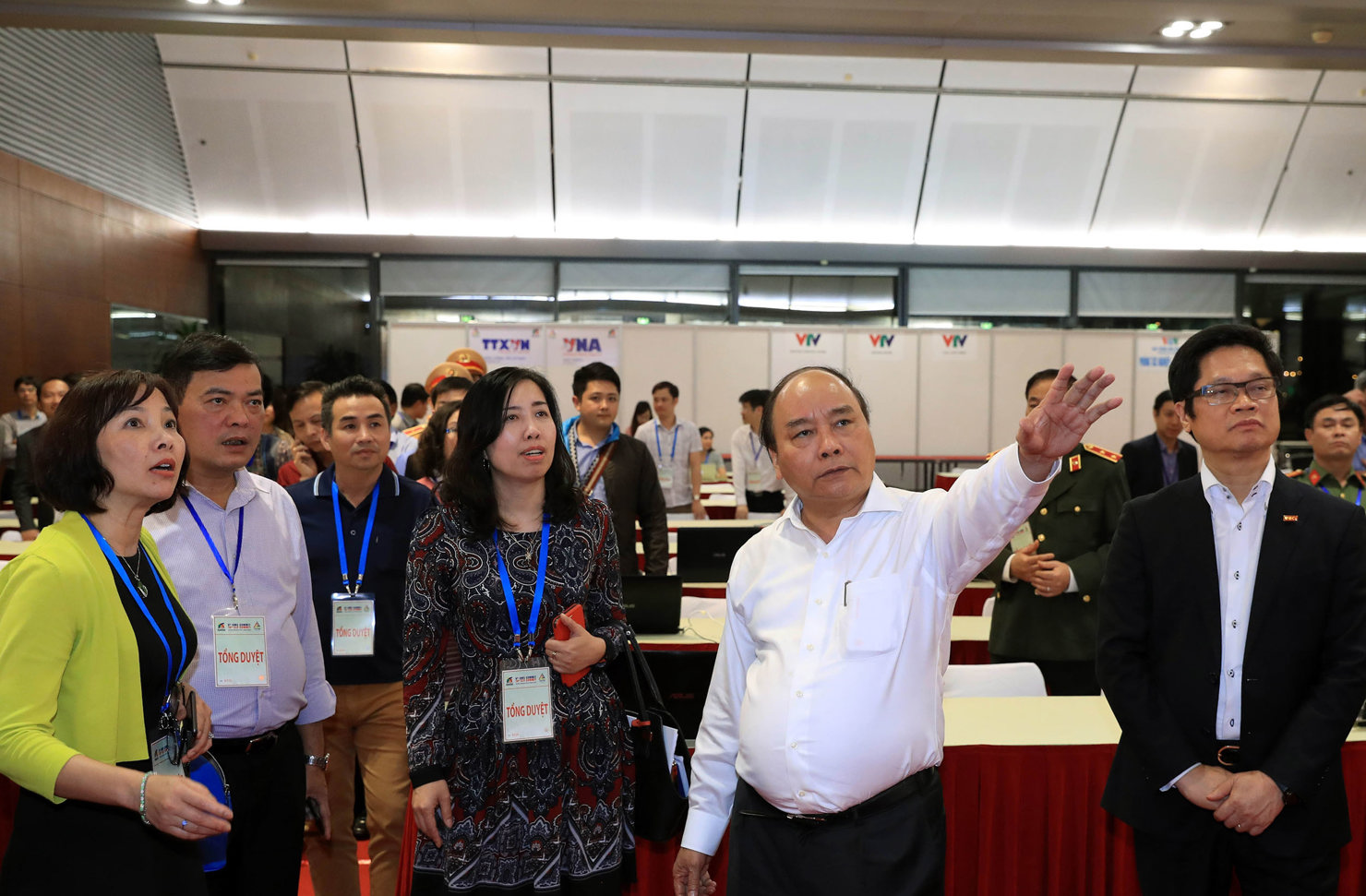 Thủ tướng Nguyễn Xuân Phúc chỉ đạo Tổng duyệt chuẩn bị GMS 6 và CLV. Nguồn: internet