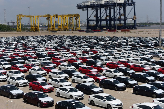 Việt Nam nhập khẩu 986 ô tô nguyên chiếc trong tuần qua. Nguồn: internet