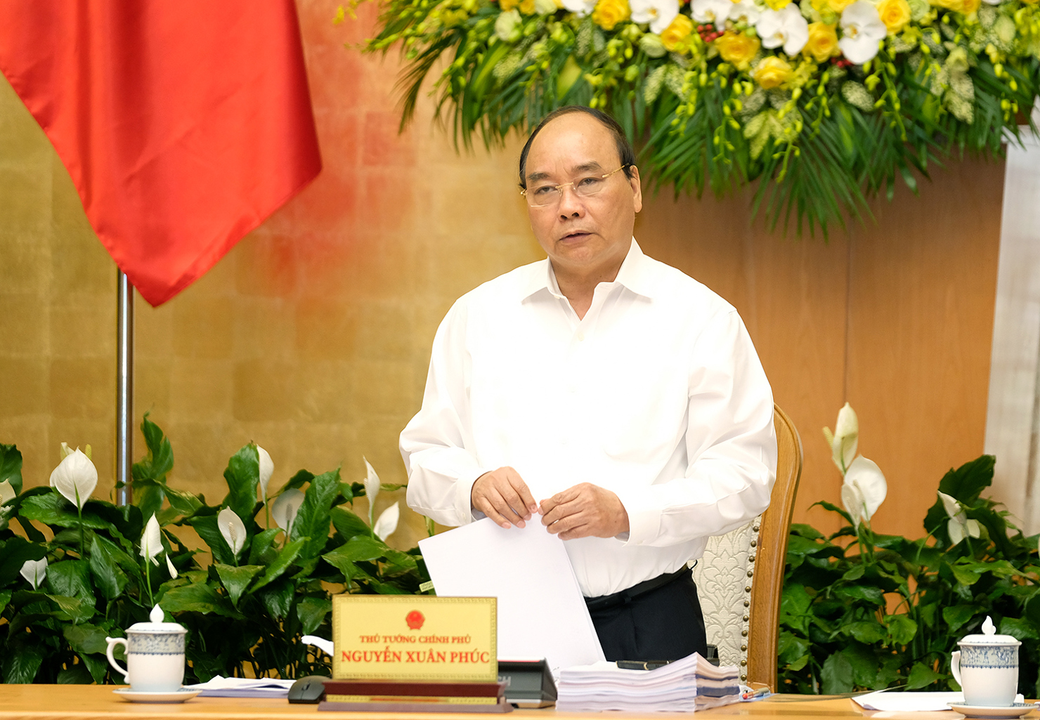 Thủ tướng Nguyễn Xuân Phúc phát biểu tại phiên họp. Nguồn: VGP/Quang Hiếu 