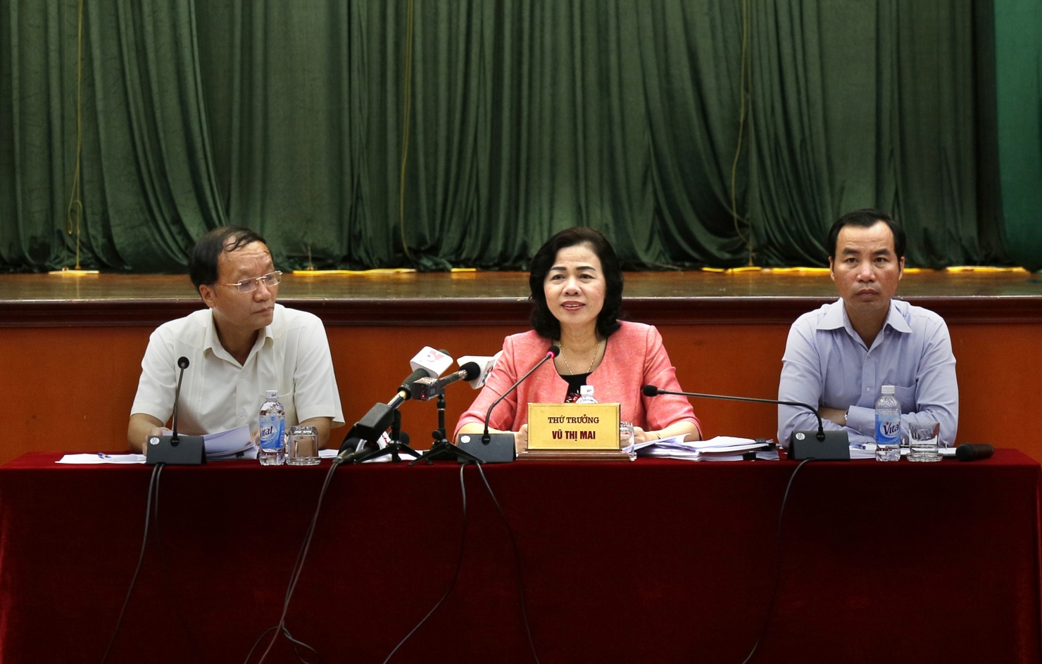 Thứ trưởng Bộ Tài chính Vũ Thị Mai phát biểu tại buổi họp báo chuyên đề chiều này 19/7/2018 của Bộ Tài chính.