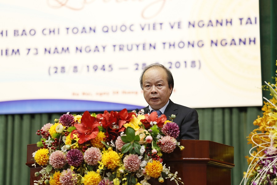 Thứ trưởng Huỳnh Quang Hải phát động cuộc thi “Giải báo chí toàn quốc viết về ngành Tài chính” hướng tới kỷ niệm 75 năm Ngày Truyền thống Ngành.