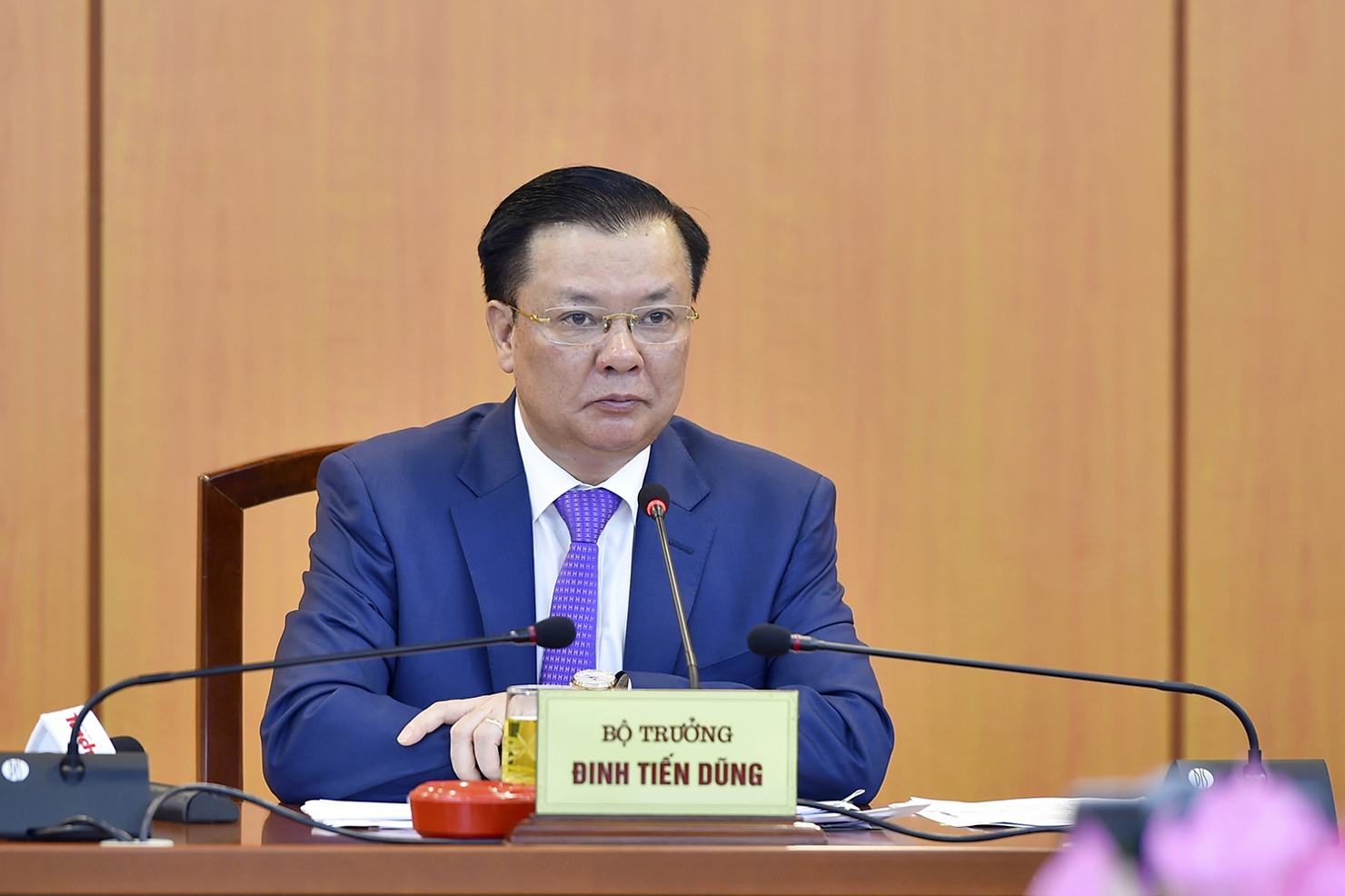 Bộ trưởng Bộ Tài chính Đinh Tiến Dũng  tại Hội nghị trực tuyến đánh giá công tác quản lý thu NSNN năm 2018, giải pháp chống thất thu, xử lý nợ đọng thuế, ngày 18/10/2018.