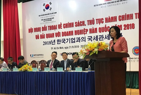 Thứ trưởng Bộ Tài chính Vũ Thị Mai phát biểu tại hội nghị đối thoại trực tiếp của Bộ Tài chính với doanh nghiệp Hàn Quốc, ngày 21/9/2018.
