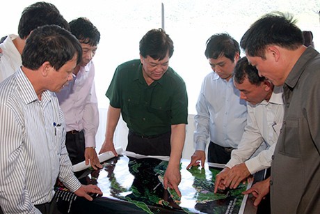 Thủ tướng Nguyễn Tấn Dũng đánh giá cao dự án Vân Đồn. Nguồn: internet