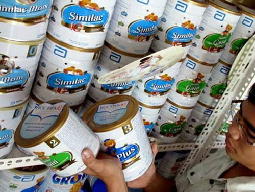 Similac Gain Plus IQ là một trong 5 sản phẩm sữa sẽ thực hiện áp giá trần kể từ tháng 6/2014. Nguồn: internet.