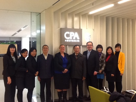 Đoàn cán bộ Bộ Tài chính thăm trụ sở Công ty CPA Australia. Nguồn: T.Hương