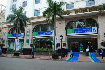Danh hiệu trên là nguồn động lực lớn lao để gân hàng Standard Chartered Việt Nam tiếp tục hoàn thành lời hứa thương hiệu "Here for good". Nguồn: Minh Công