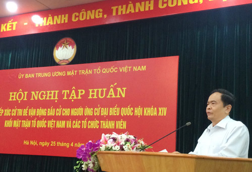 Phó Chủ tịch Ủy ban Trung ương MTTQ Việt Nam Trần Thanh Mẫn phát biểu tại Hội nghị.